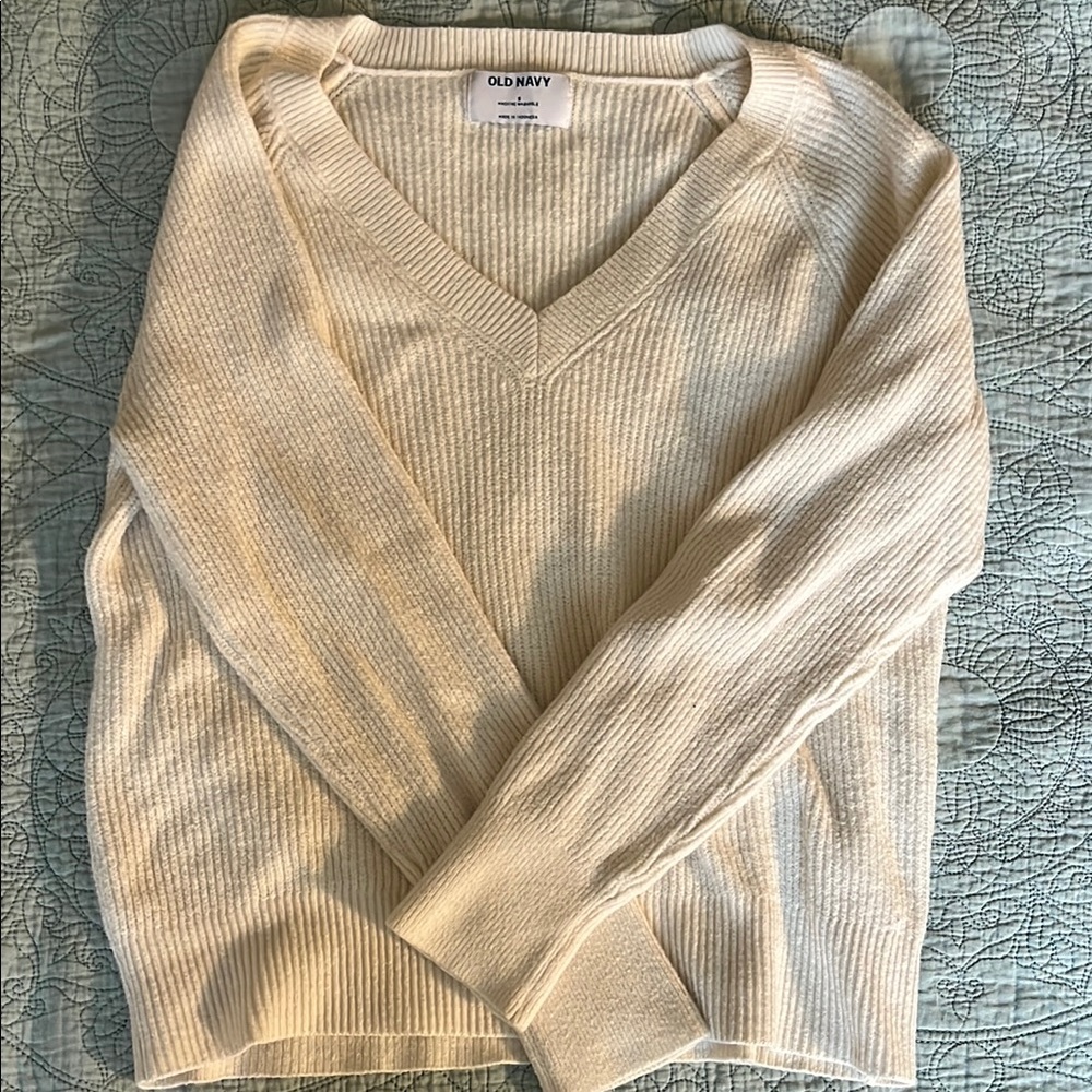 Old Navy Women's White Sweater